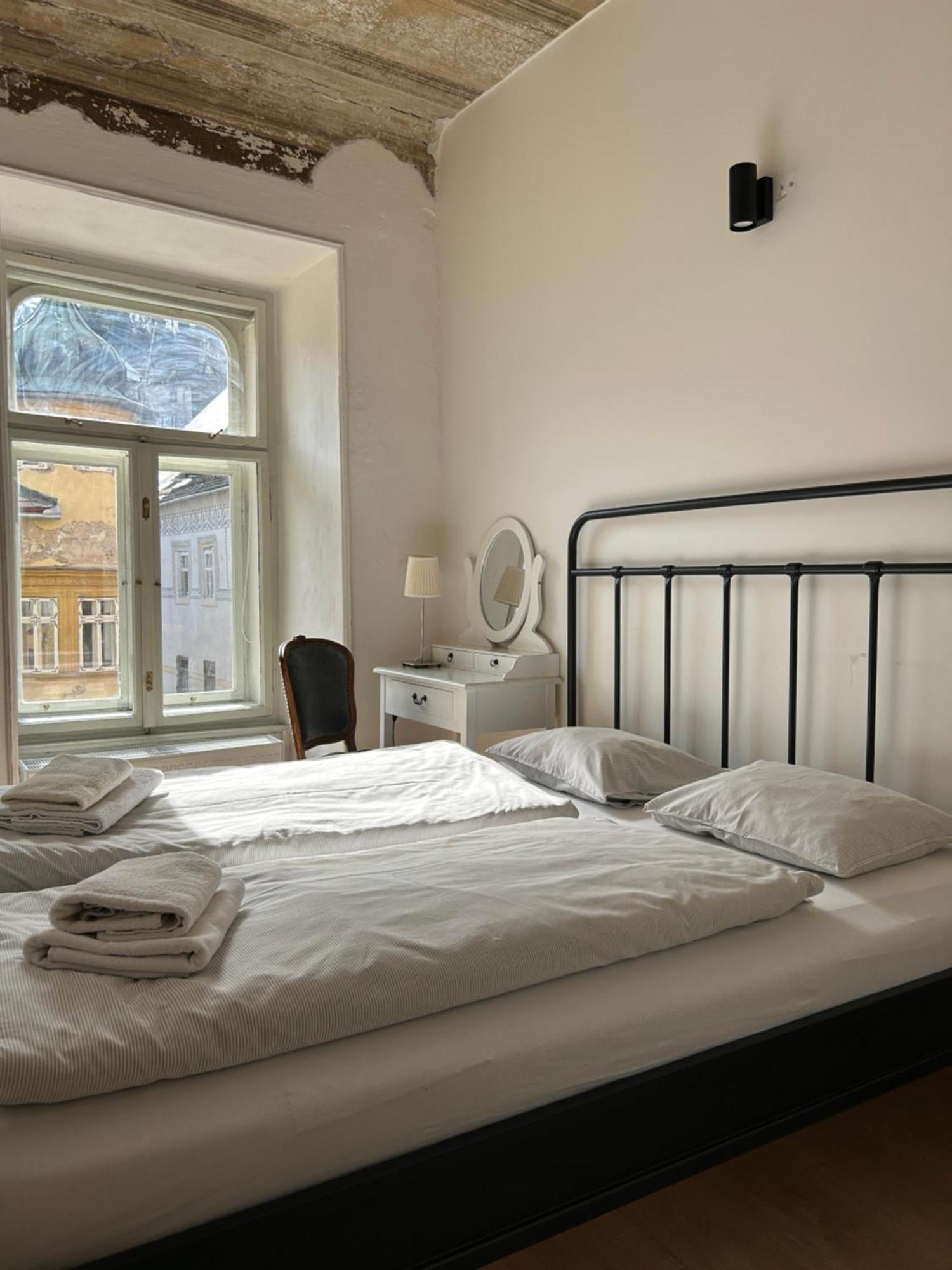 Boutique Apartments Банска-Штьявница Экстерьер фото